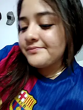 Snapshot of Liancy chatting on 12/17/24, 11:38 Liancy online show from 12/17/24, 11:38