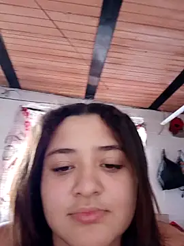 Snapshot of Liancy chatting on 01/15/25, 06:40 Liancy online show from 01/15/25, 06:40