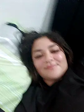 Snapshot of Liancy chatting on 02/18/25, 04:04 Liancy online show from 02/18/25, 04:04