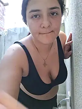 Snapshot of Liancy chatting on 09/26/25, 10:47 Liancy online show from 09/26/25, 10:47