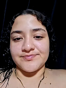 Snapshot of Liancy chatting on 10/20/25, 08:42 Liancy online show from 10/20/25, 08:42