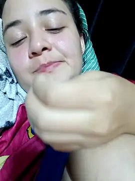 Snapshot of Liancy chatting on 11/07/25, 03:17 Liancy online show from 11/07/25, 03:17