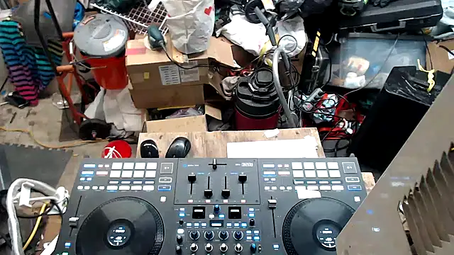 tongueispowerr6d9 online show from 12/10/24, 10:38