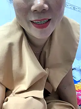 Snapshot of Baby-bigtits chatting on 12/16/25, 03:11 Baby-bigtits online show from 12/16/25, 03:11