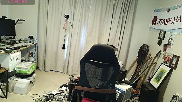 Snapshot of Rock_Pierce chatting on 05/16/26, 10:41 Rock Pierce online show from 05/16/26, 10:41