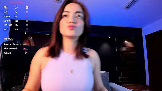 Snapshot of IsabellaaJoness chatting on 02/27/25, 12:34 IsabellaaJoness online show from 02/27/25, 12:34