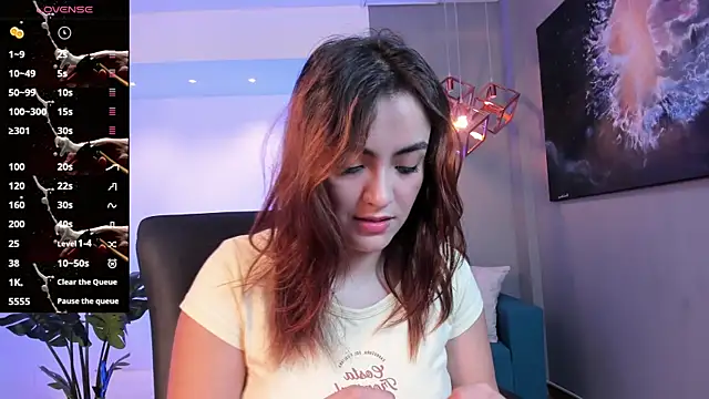 Snapshot of IsabellaaJoness chatting on 10/22/25, 01:00 IsabellaaJoness online show from 10/22/25, 01:00