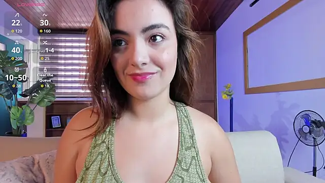 Snapshot of IsabellaaJoness chatting on 10/26/25, 02:12 IsabellaaJoness online show from 10/26/25, 02:12