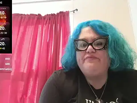 Snapshot of EmberCum chatting on 03/11/25, 02:51 EmberCum online show from 03/11/25, 02:51