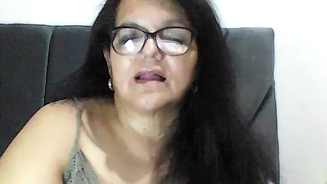 kassandra02 online show from 11/14/25, 03:16