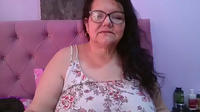 Snapshot of kassandra02 chatting on 07/14/26, 01:50 kassandra02 online show from 07/14/26, 01:50