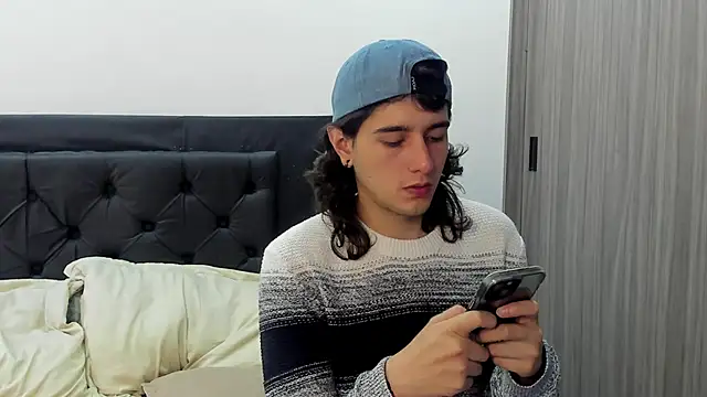 Snapshot of alex_connorr chatting on 12/23/24, 09:40 alex connorr online show from 12/23/24, 09:40