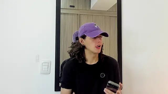 Snapshot of alex_connorr chatting on 01/31/25, 03:22 alex connorr online show from 01/31/25, 03:22