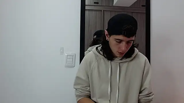 Snapshot of alex_connorr chatting on 02/10/25, 02:26 alex connorr online show from 02/10/25, 02:26