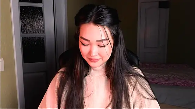 Snapshot of Erica_Wayne chatting on 01/26/25, 02:19 Erica Wayne online show from 01/26/25, 02:19