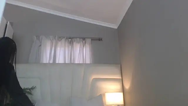 Snapshot of naughtyblackdolie chatting on 12/20/25, 10:44 naughtyblackdolie online show from 12/20/25, 10:44