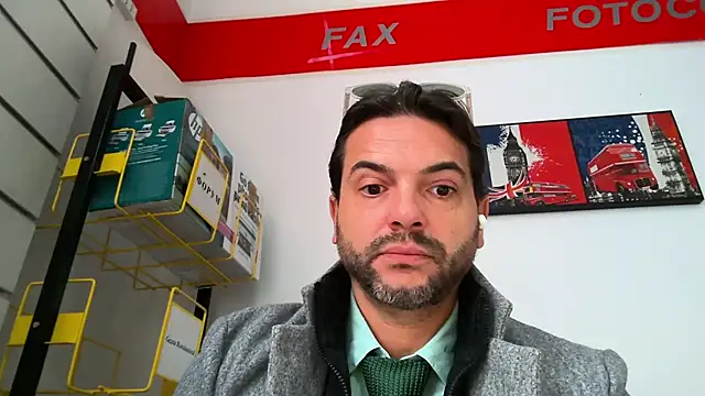 Snapshot of sexoffice83 chatting on 12/01/25, 11:48 sexoffice83 online show from 12/01/25, 11:48