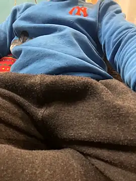 Snapshot of dreamy_lusty01 chatting on 03/15/25, 03:16 dreamy lusty01 online show from 03/15/25, 03:16