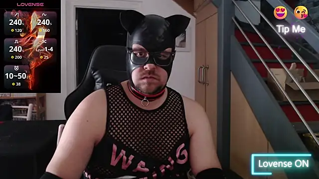 punky233 online show from 06/10/26, 04:06