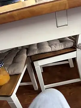 Snapshot of oldgayman chatting on 10/23/25, 08:57 oldgayman online show from 10/23/25, 08:57