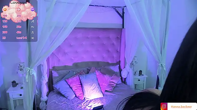 Hanna  Becker  online show from 02/03/26, 08:47