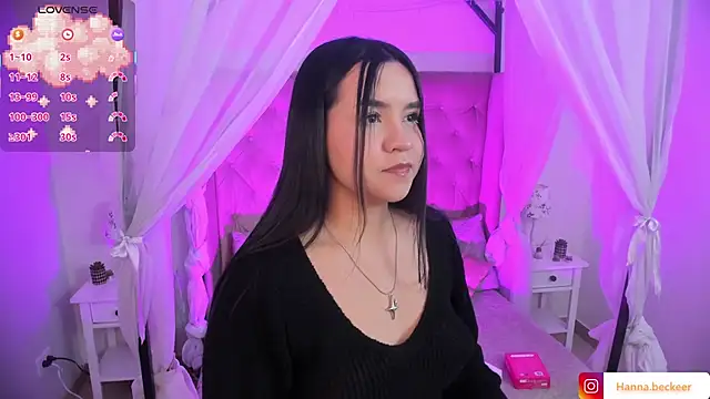 Hanna  Becker  online show from 02/05/26, 12:48