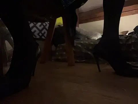 alexheels boots online show from 03/17/26, 03:55