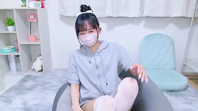 Snapshot of 86_haru chatting on 01/25/25, 03:30 86 haru online show from 01/25/25, 03:30