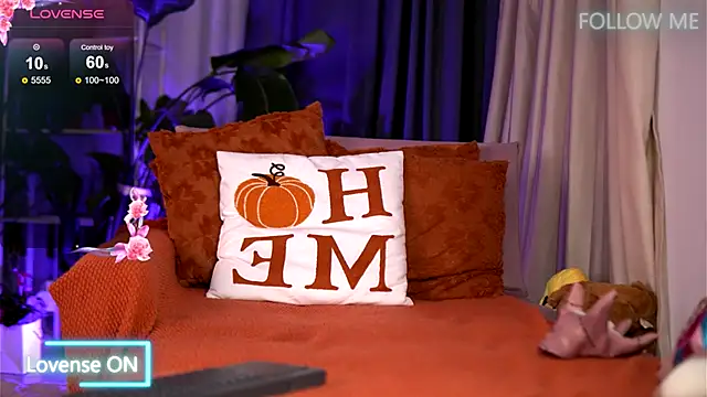 Snapshot of EmilyRaymont chatting on 11/21/25, 03:38 EmilyRaymont online show from 11/21/25, 03:38