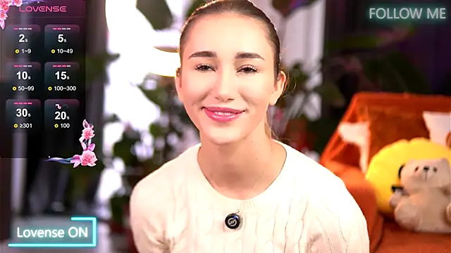 Snapshot of EmilyRaymont chatting on 11/23/25, 08:03 EmilyRaymont online show from 11/23/25, 08:03