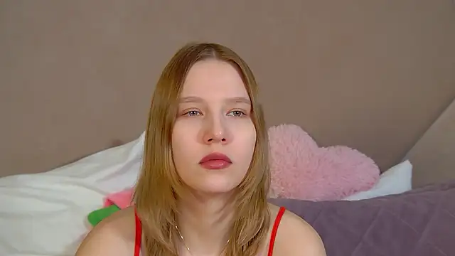 LiliLinn online show from 03/31/26, 05:08