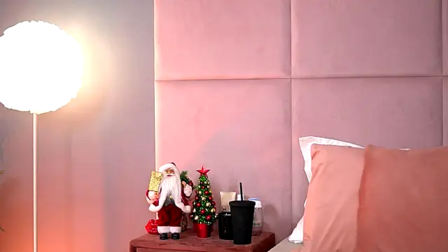 AlmaLuv online show from 12/17/25, 04:51