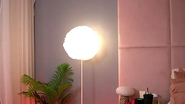 AlmaLuv online show from 03/24/26, 04:50