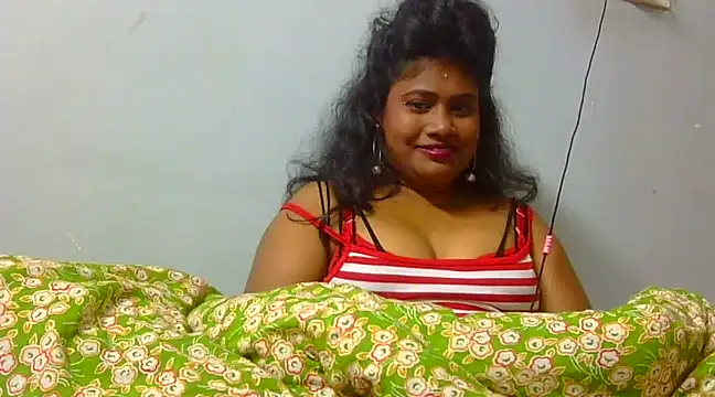 Snapshot of sexy_roma chatting on 01/11/25, 04:36 sexy roma online show from 01/11/25, 04:36