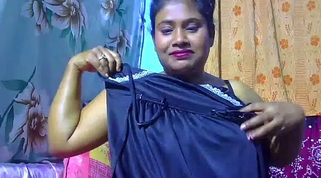 Snapshot of sexy_roma chatting on 02/03/25, 06:49 sexy roma online show from 02/03/25, 06:49