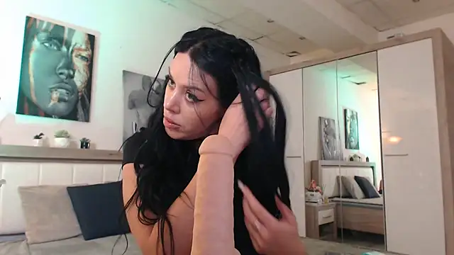 Snapshot of LaylaCruzRose chatting on 03/08/25, 08:14 LaylaCruzRose online show from 03/08/25, 08:14