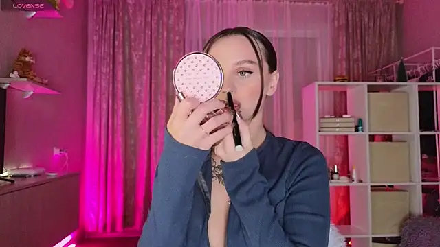 Snapshot of Katy_perry_ chatting on 02/16/25, 03:58 Katy perry online show from 02/16/25, 03:58