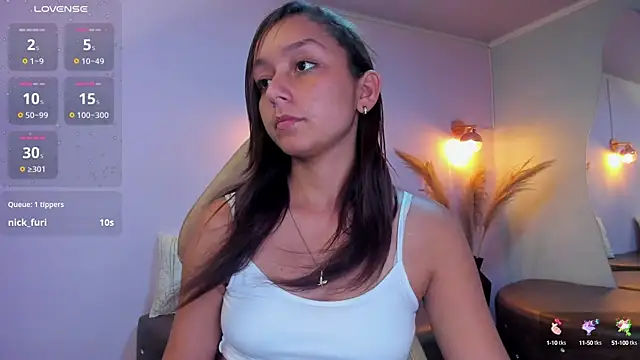 Snapshot of katy_sweet19 chatting on 02/03/25, 10:11 katy sweet19 online show from 02/03/25, 10:11