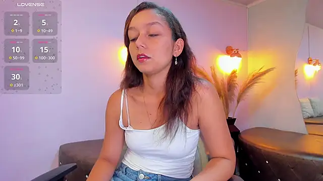 Snapshot of katy_sweet19 chatting on 02/10/25, 07:07 katy sweet19 online show from 02/10/25, 07:07