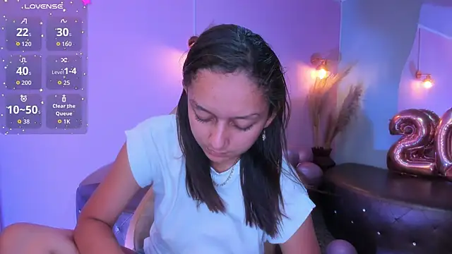 Snapshot of katy_sweet19 chatting on 09/11/25, 06:08 katy sweet19 online show from 09/11/25, 06:08