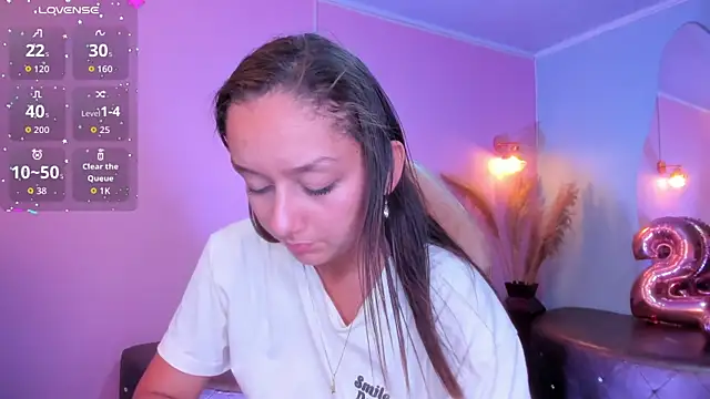 Snapshot of katy_sweet19 chatting on 09/12/25, 06:19 katy sweet19 online show from 09/12/25, 06:19