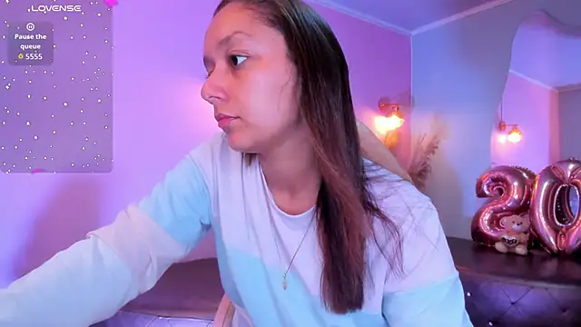 Snapshot of katy_sweet19 chatting on 09/14/25, 11:20 katy sweet19 online show from 09/14/25, 11:20