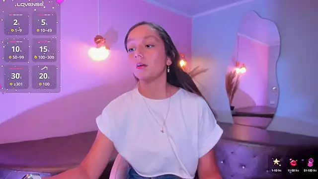 Snapshot of katy_sweet19 chatting on 09/29/25, 05:51 katy sweet19 online show from 09/29/25, 05:51