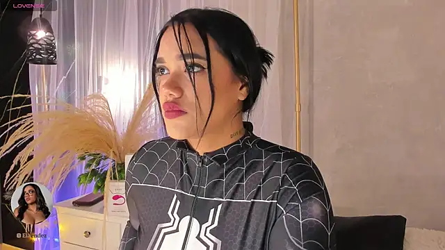 Snapshot of ElaEndez_ chatting on 01/25/25, 09:14 ElaEndez online show from 01/25/25, 09:14