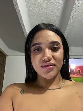 Snapshot of ElaEndez_ chatting on 02/09/25, 03:22 ElaEndez online show from 02/09/25, 03:22