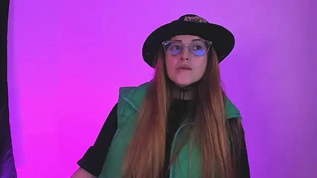 Snapshot of tekila__ chatting on 12/26/24, 09:04 tekila online show from 12/26/24, 09:04