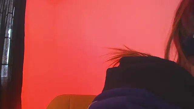 Snapshot of tekila__ chatting on 01/07/25, 08:42 tekila online show from 01/07/25, 08:42