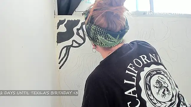 Snapshot of tekila__ chatting on 01/23/25, 10:22 tekila online show from 01/23/25, 10:22