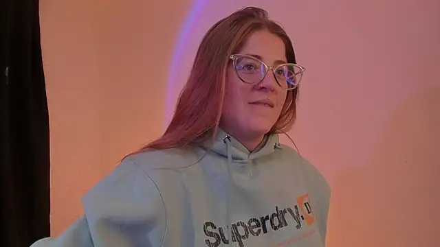 Snapshot of tekila__ chatting on 02/20/25, 11:10 tekila online show from 02/20/25, 11:10