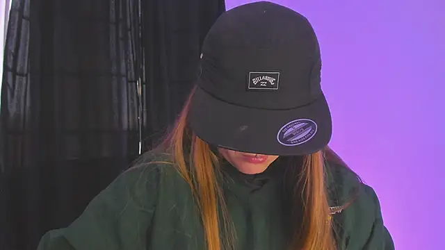 Snapshot of tekila__ chatting on 03/01/25, 10:10 tekila online show from 03/01/25, 10:10